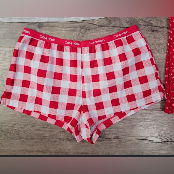 🔥EUC REALLY FREAKING CUTE CALVIN KLEIN PAJAMA SHORTS RED&WHITE W/CK LOGO!! - Picture 1 of 2